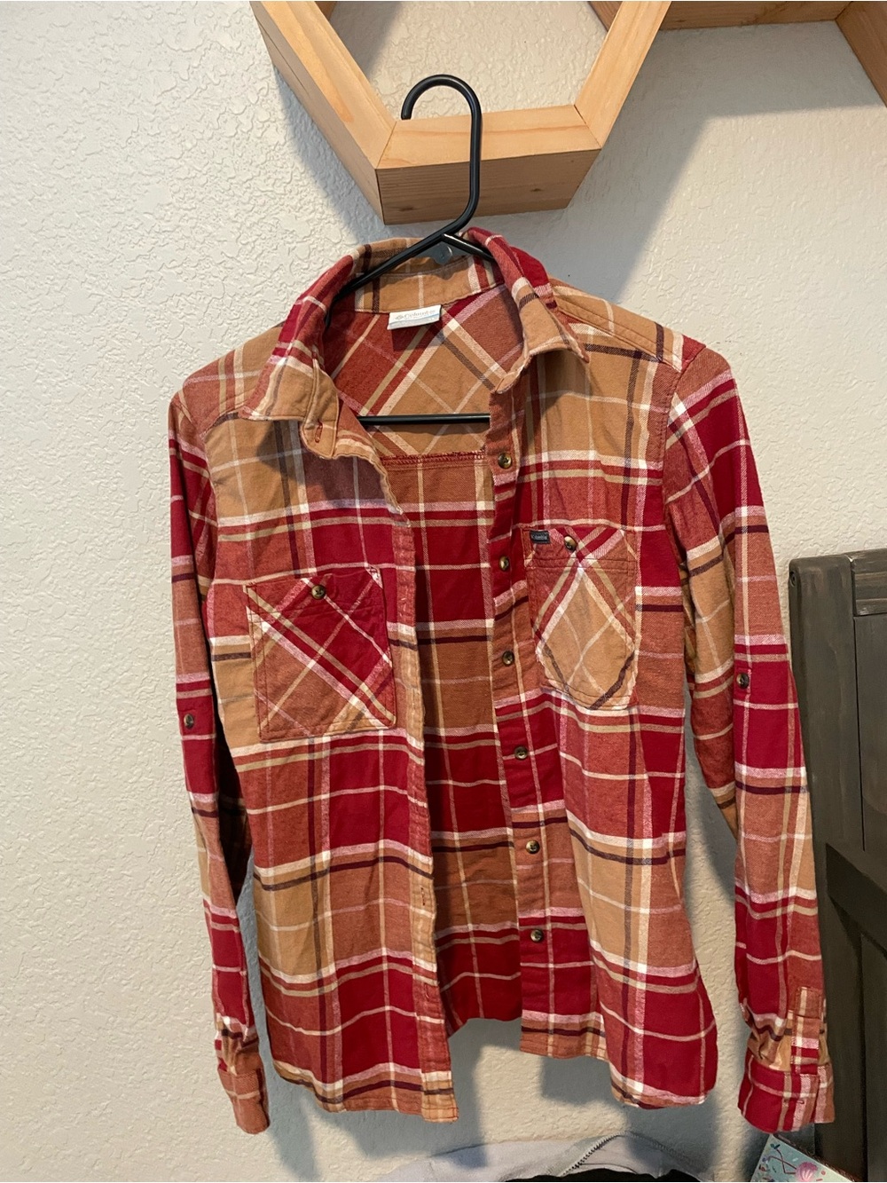 Columbia Red & Tan Plaid Button-Up Flannel Shirt